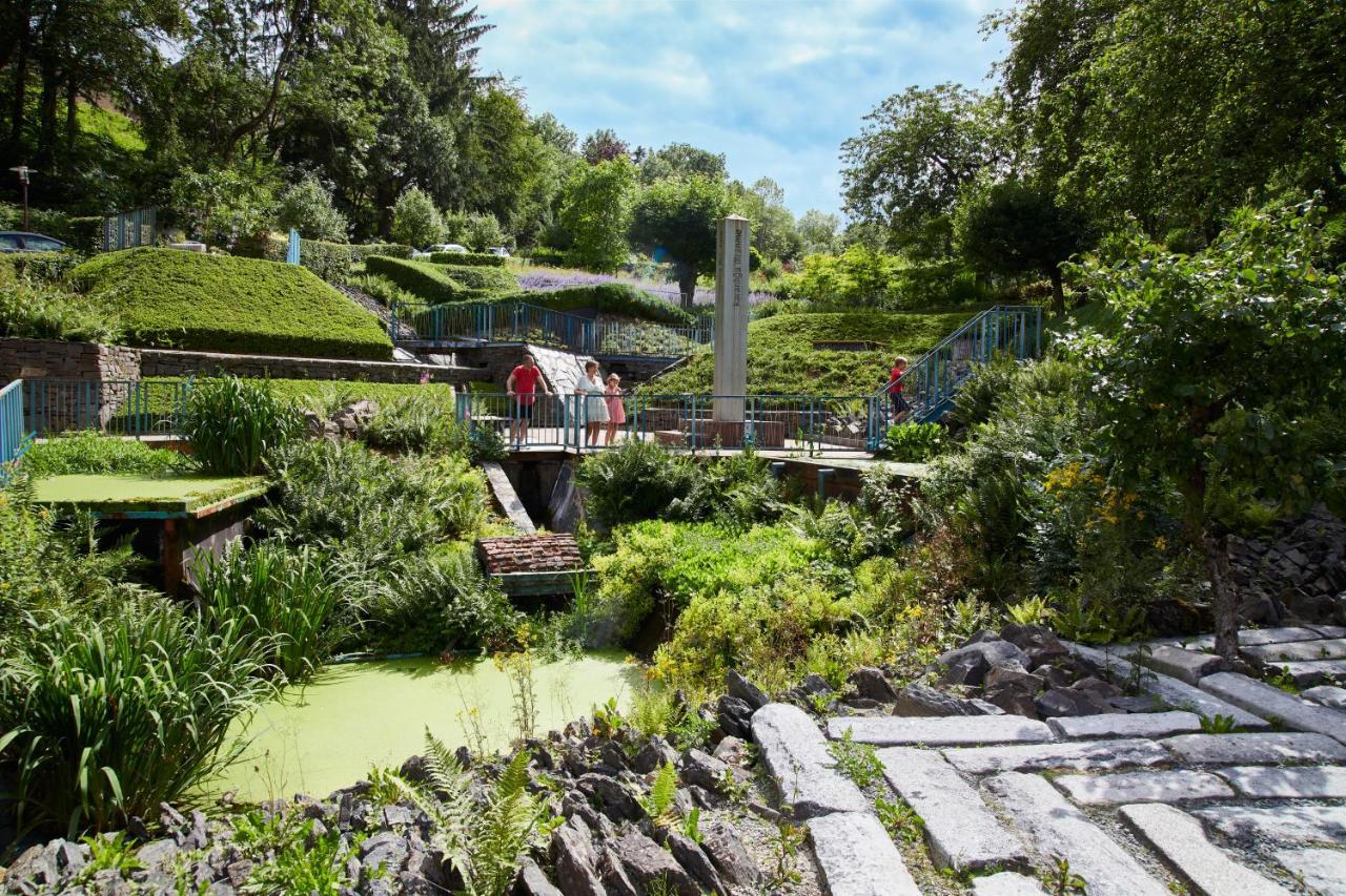 Hotel-Restaurant Beim Schlass ウイルツ エクステリア 写真