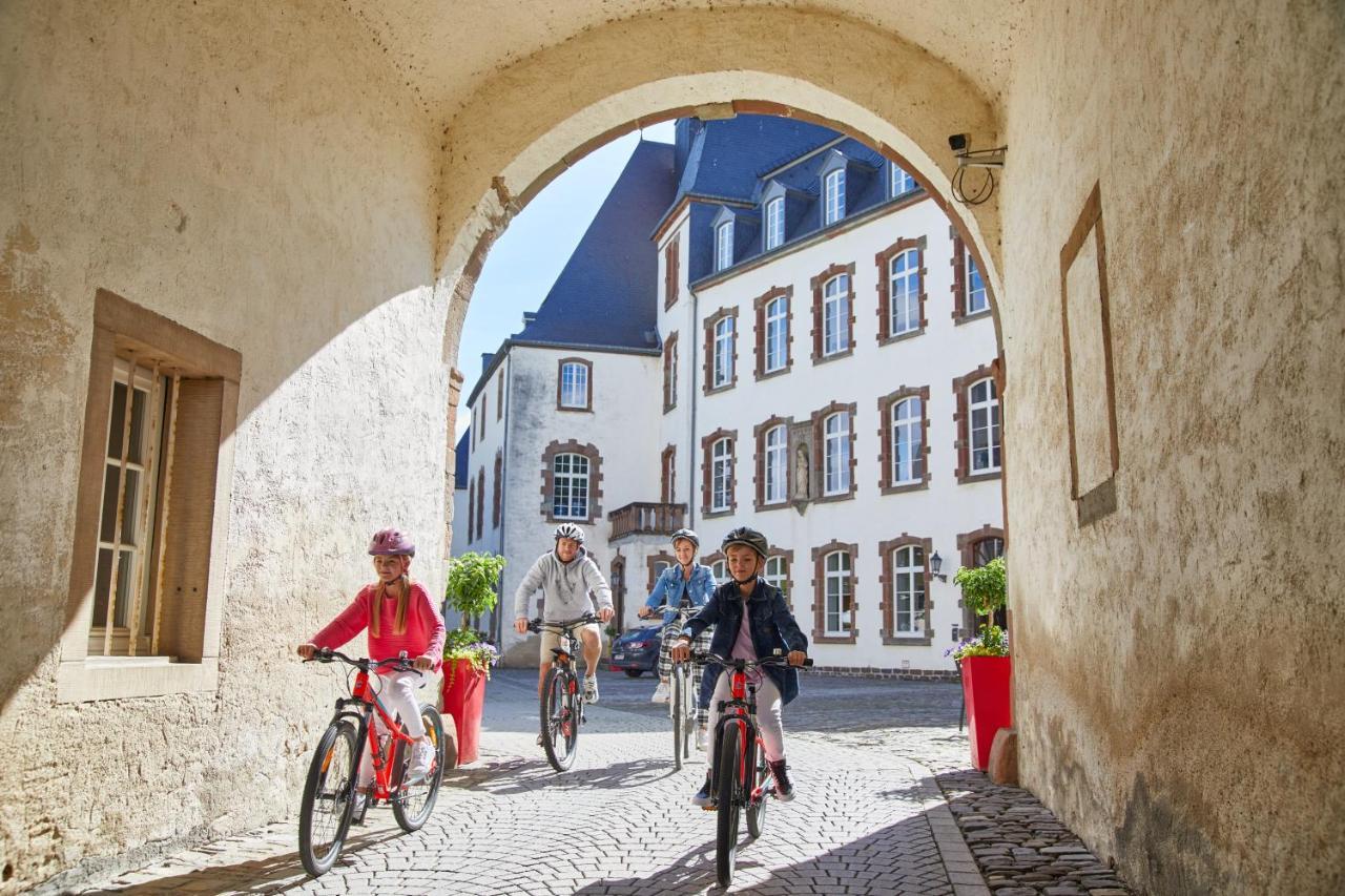 Hotel-Restaurant Beim Schlass ウイルツ エクステリア 写真