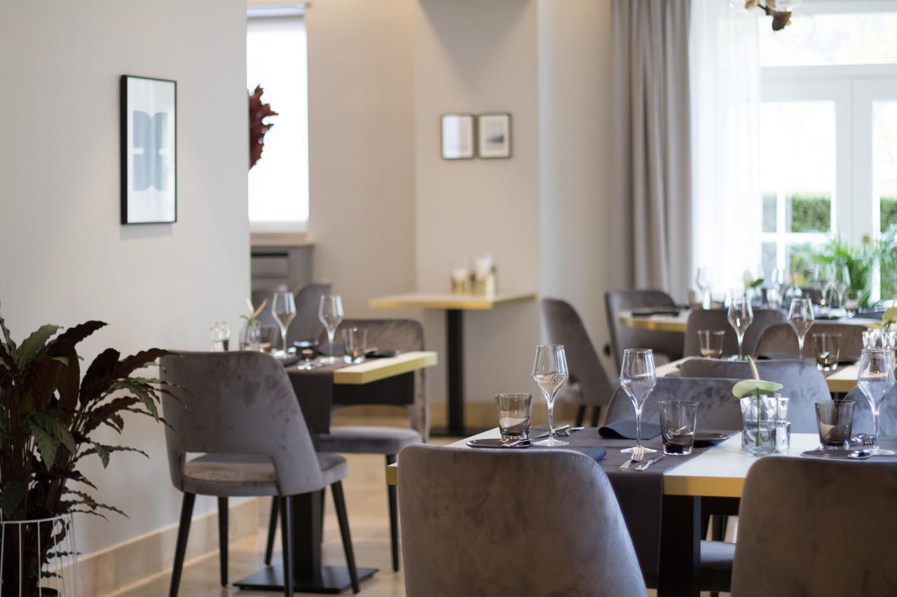 Hotel-Restaurant Beim Schlass ウイルツ エクステリア 写真