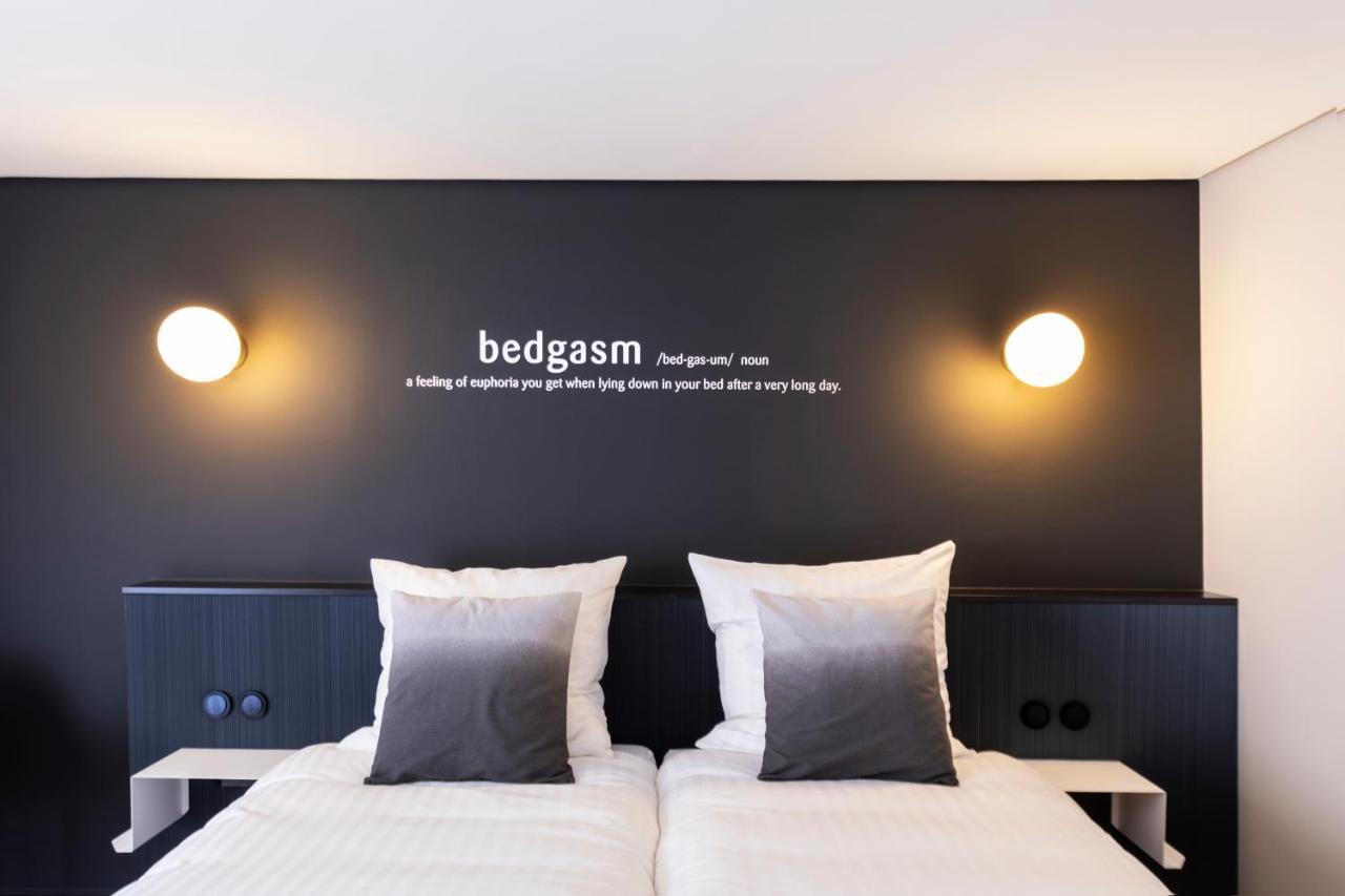 Hotel-Restaurant Beim Schlass ウイルツ エクステリア 写真